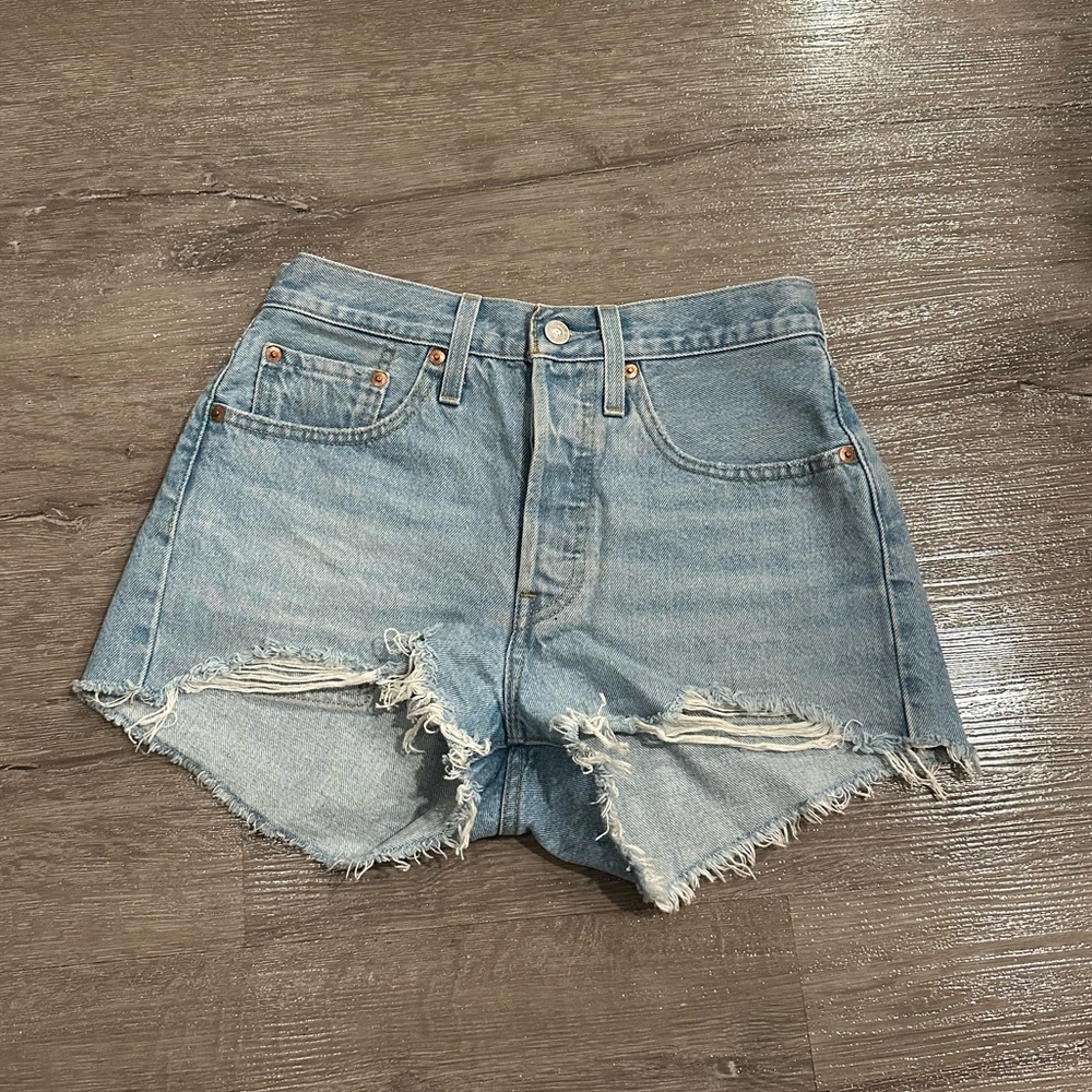 Levi’s Distressed denim Shorts